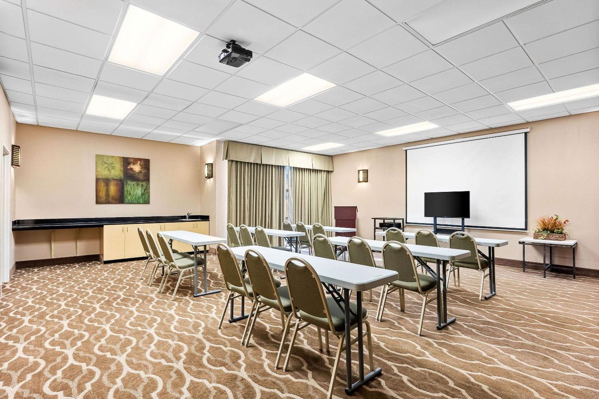 Comfort Suites Panama City Near Tyndall Afb Exterior foto