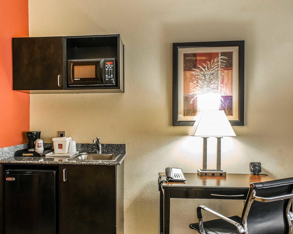 Comfort Suites Panama City Near Tyndall Afb Exterior foto