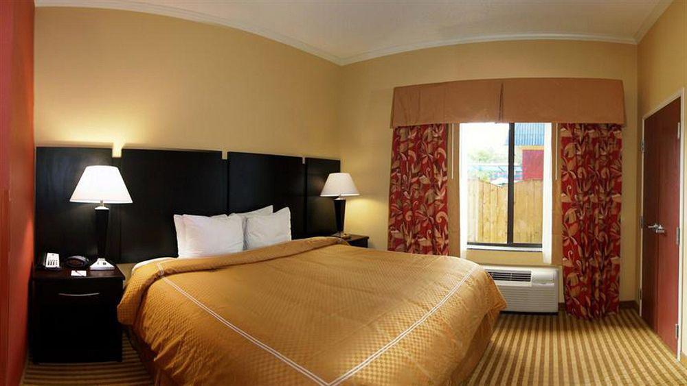 Comfort Suites Panama City Near Tyndall Afb Exterior foto